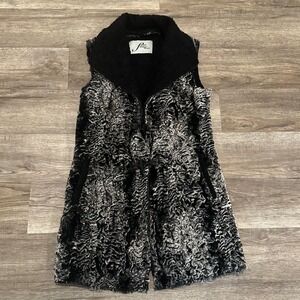 VTG Faux Frenzi by Dena Womens S Black White Faux Fur Toggle Vest Sherpa Collar